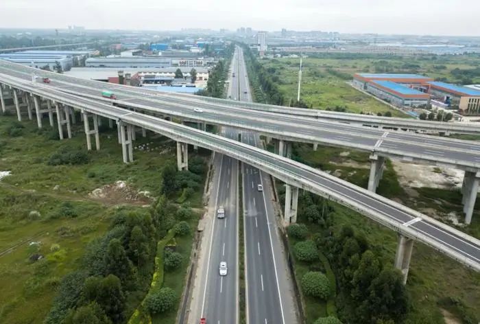 【決戰(zhàn)四季度】舊路煥新顏！這條路預(yù)計(jì)明年1月完成修復(fù)！